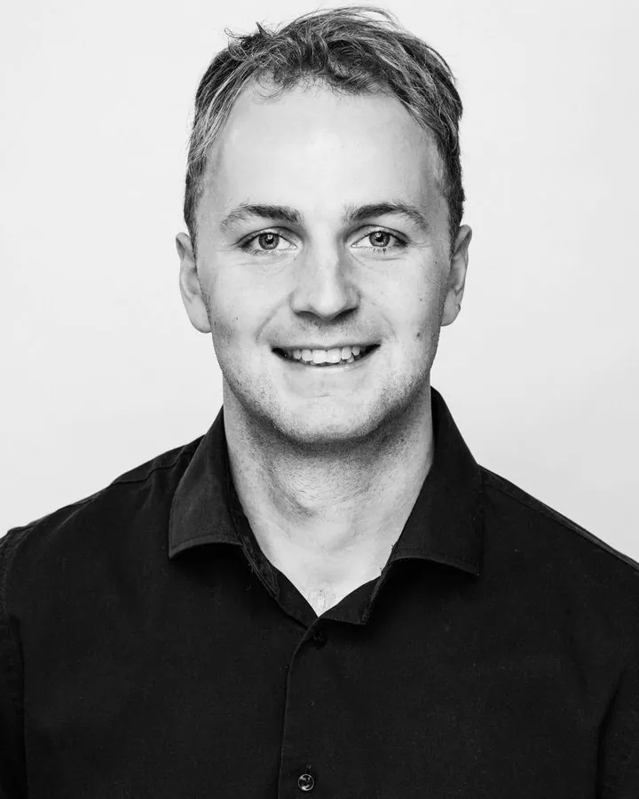 Headshot of Tex Ruskamp, Founder of PeakPersonality.